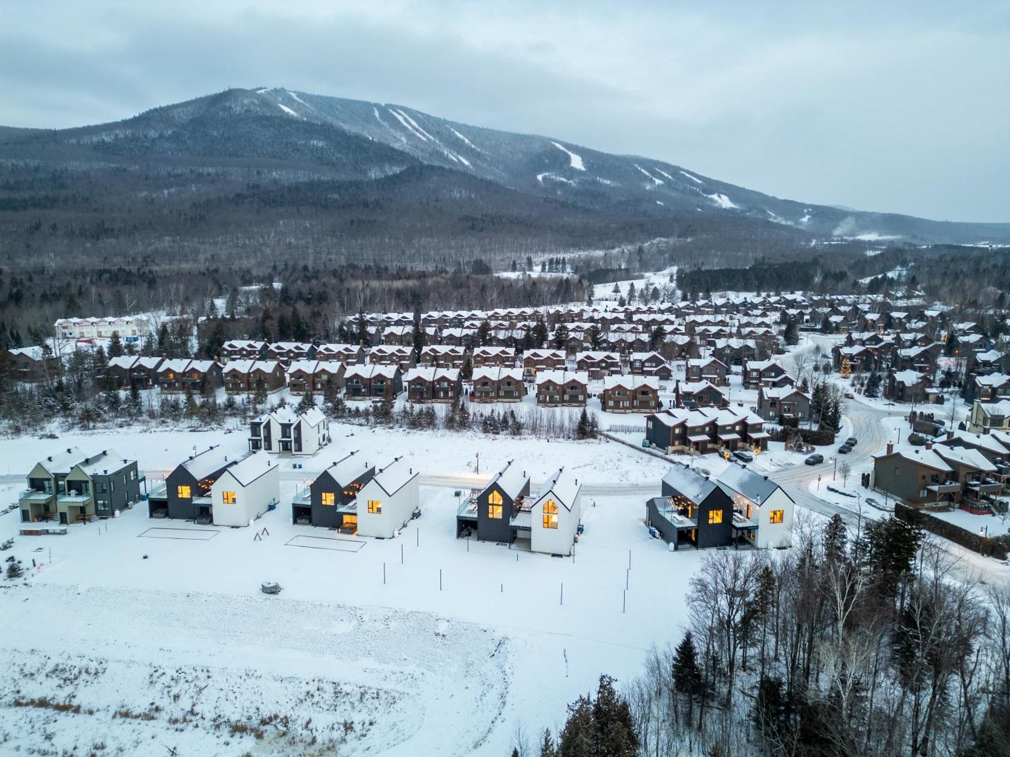 Sofa Villas Mont Sainte-Anne Beaupré Exterior foto
